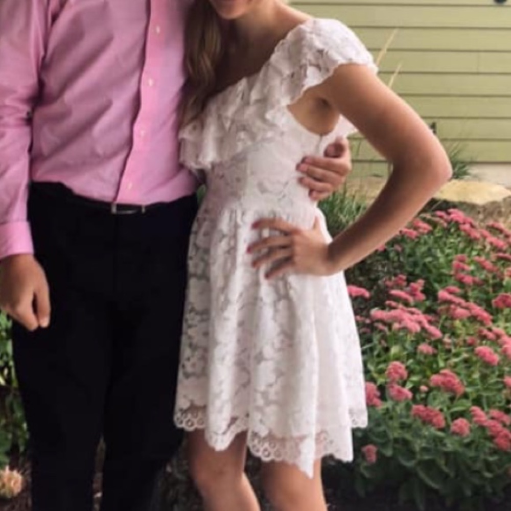 White lace dress